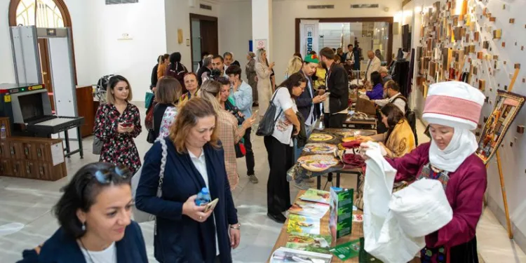 Türk Dünyası’nda kadın ve moda