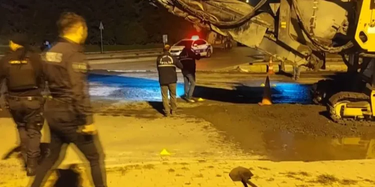 Asfalt çalışması yapan İBB işçilerine silahlı saldırı
