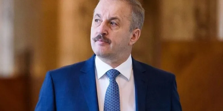 Romanya Savunma Bakanı istifa etti
