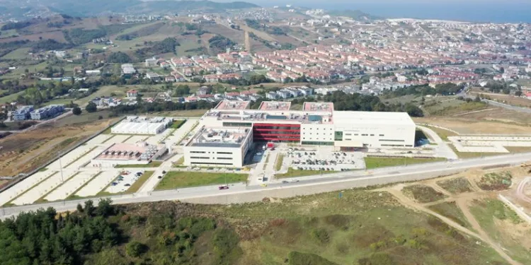 Yeni Yalova Hastanesi hizmet vermeye başladı