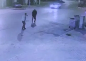 Yolunu kestiği adama kurşun yağdırdı
