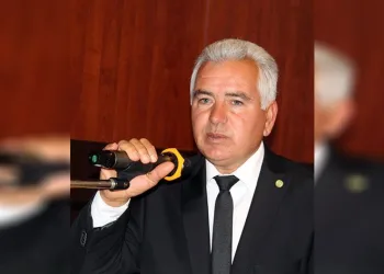 Hakkı Çetin güven tazeledi