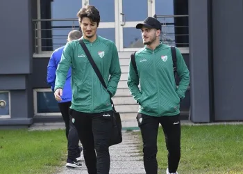 Bursaspor, İzmir’e hareket etti