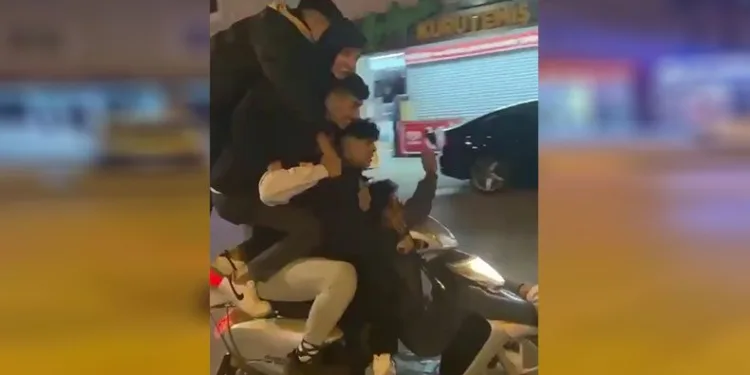 Faciaya 5 kişilik davetiye