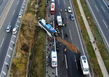 Bolu’da feci kaza: 3 ölü, 16 yaralı