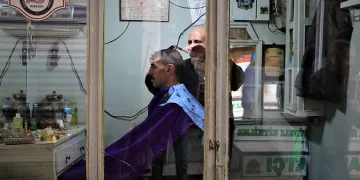 Tek koltukla 7 çocuk büyüttü