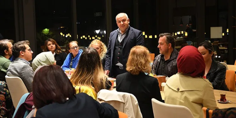 Osmangazili Öğretmenler Yemekte Buluştu