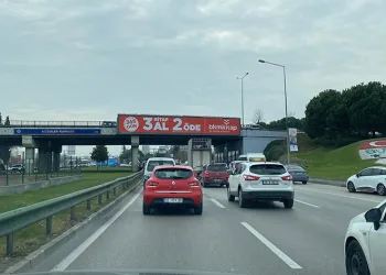 Ringleri aratmayan yol kavgası
