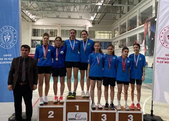 Osmangazili Badmintonculardan Çifte Başarı