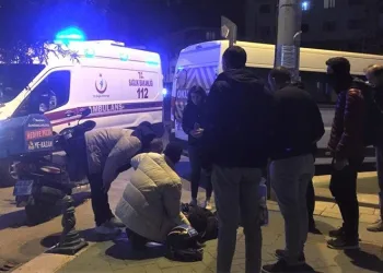 Şoför kaldırıma, kask yola fırladı
