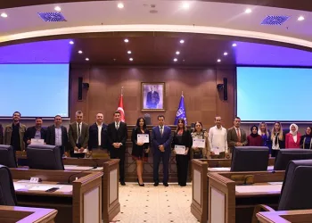 Büyükşehir personeline katılım sertifikası töreni
