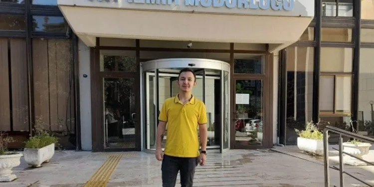 Kütahyalı genç, TRT Sanatçısı oldu