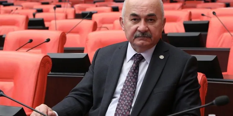 “Sağlıkta kadro cetveli yenilenmeli”