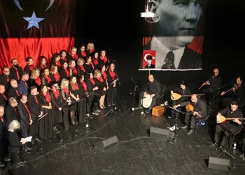 Atatürk Nilüfer’de sevdiği türkülerle anıldı