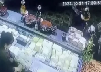 Bursa’da bebek arabasıyla hırsızlık