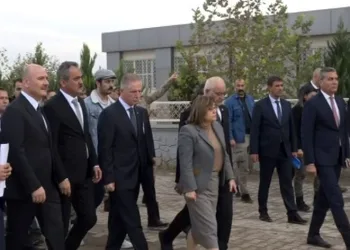 Bakan Soylu ve Bakan Özer saldırı bölgesinde
