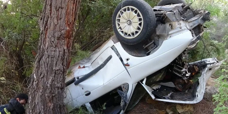 20 metrelik şarampole uçan otomobilde can pazarı