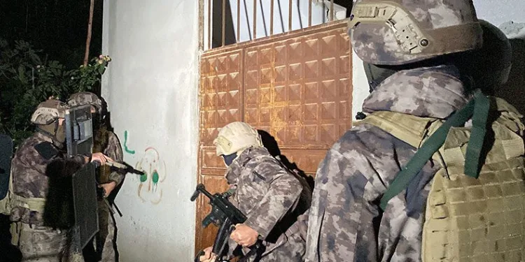PKK/KCK operasyonu: 18 gözaltı kararı