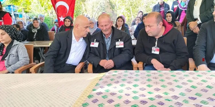 Cumhurbaşkanı Erdoğan şehidin ailesiyle görüştü