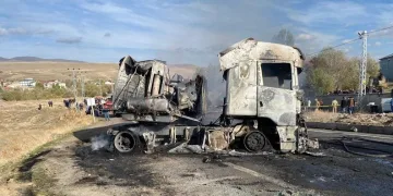 Ağrı’da feci kaza: 7 ölü, 8 yaralı