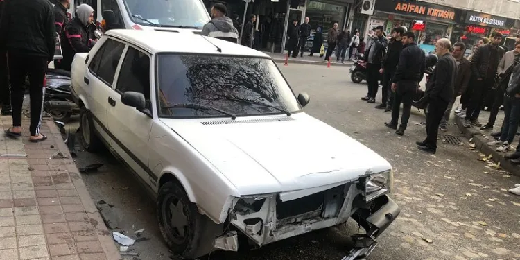 Bursa’da motosiklet kazası kameralara yansıdı