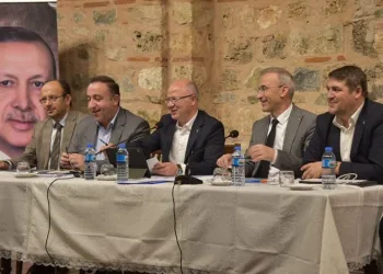 Davut Gürkan ilçe teşkilatları ile istişarelerini sürdürüyor