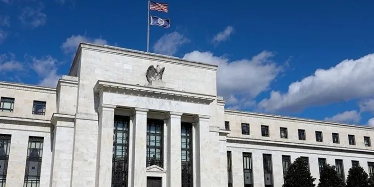 Fed, faizi artırdı