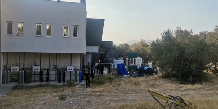Ege Üniversitesinde deney sırasında patlama: 2 yaralı