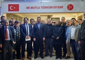 MHP’li sandık müşahitleri eğitimde