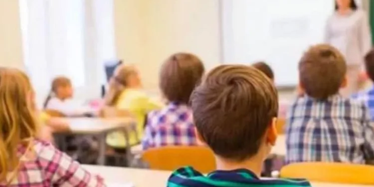 Öğretmen çocuklarına kontenjan sınırı olmadan nakil imkanı