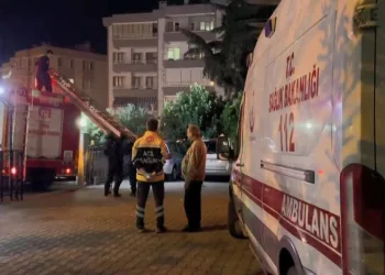 Bursa’da yaşlı kadın dolabın altında kaldı