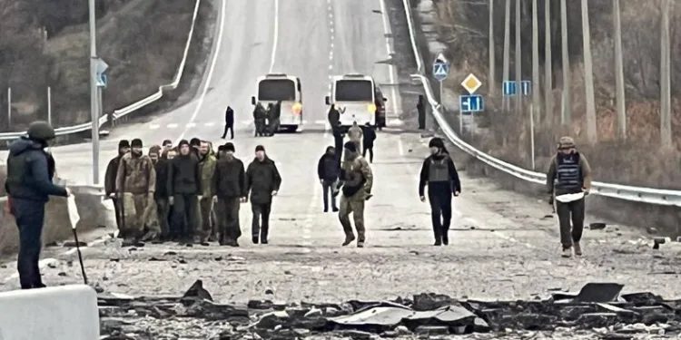 Rusya ile Ukrayna arasında 100 esir takas edildi