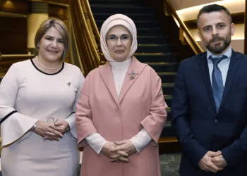 Emine Erdoğan’dan Yenişehirli kadınlara selam