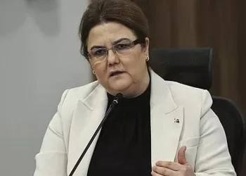 9 yaşındaki Ecrin ve babası terör kurbanı