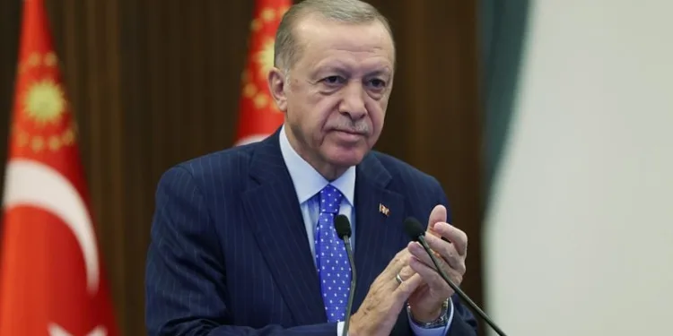 “Dünyanın gündeminde kriz varken biz gözümüzü fırsatlara dikiyoruz”