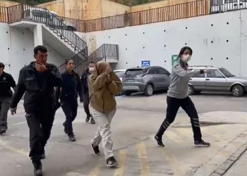 Gelin-kaynana birbirlerini bıçakla yaraladı