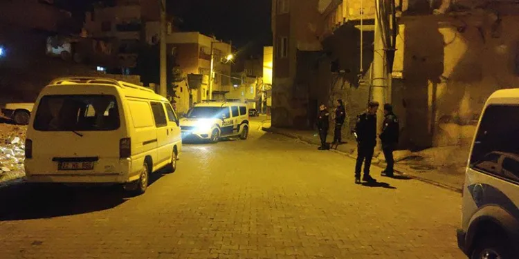 Komşu kavgasında kan aktı: 1 ölü, 3 yaralı