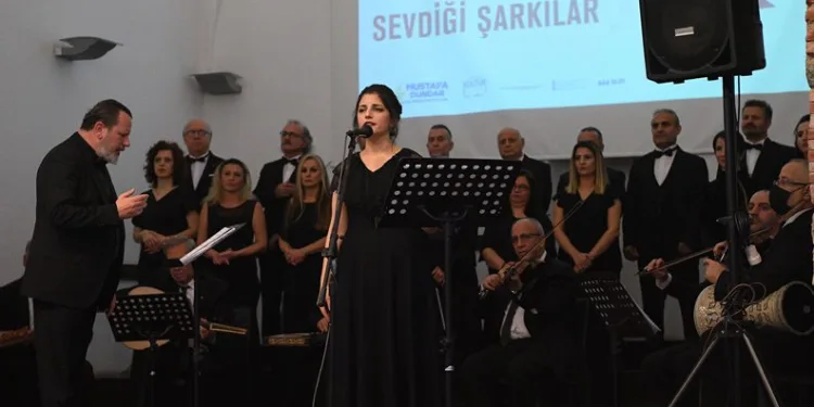 Ulu Önder Sevdiği Şarkılarla Anıldı