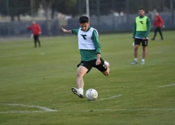 Bursaspor’da Ispartaspor maçı hazırlıkları başladı