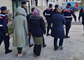 Kaçmaya çalışan 77 örgüt üyesi tutuklandı