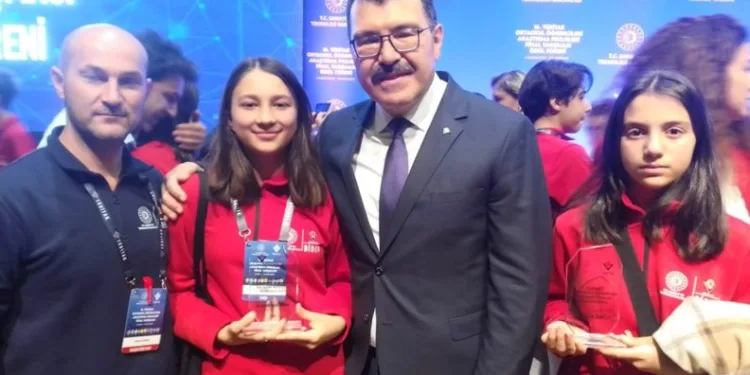 Bursalı öğrencilerden büyük başarı