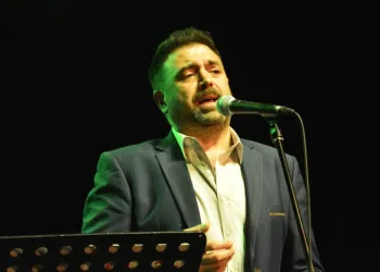 Bursa’da Ali Enginay sahne aldı