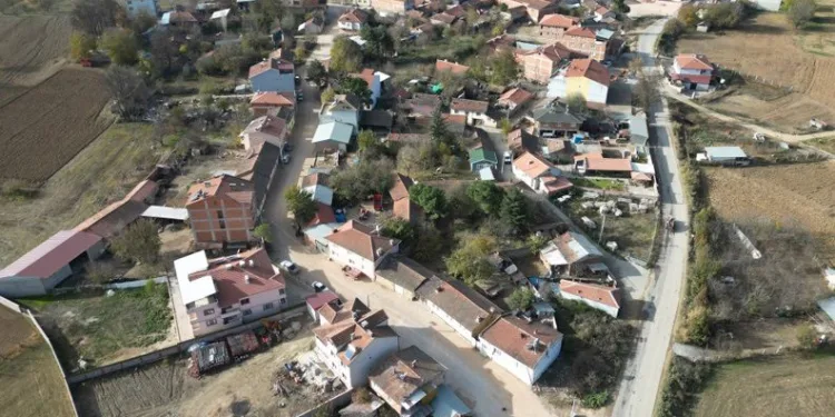 İnegöl Şipali Mahallesi’nde tüm yollar yenileniyor
