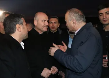 Bakan Soylu deprem bölgesinde