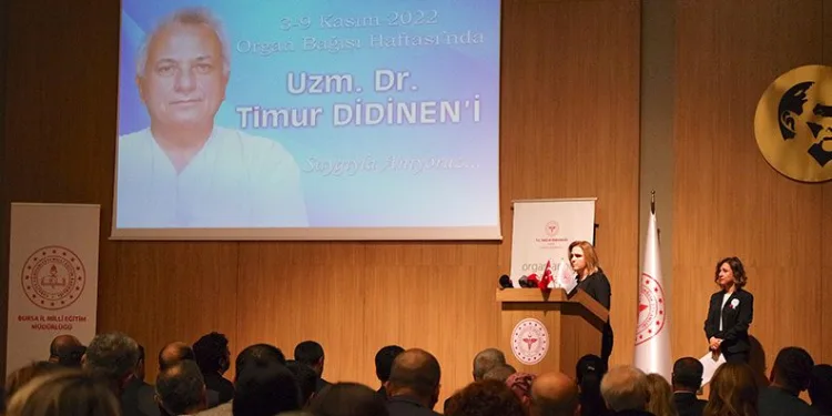Yaşamını yitiren hekim, bölge toplantısında anıldı
