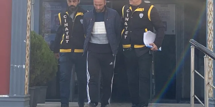 Bursa’da sahte içki operasyonunda 2 gözaltı