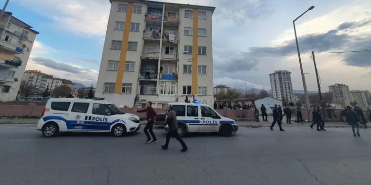 Kayseri’de pompalı tüfek ile dehşet saçtı: 3 yaralı
