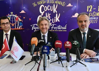 Tiyatroda çocuk ve gençlik buluşması başlıyor