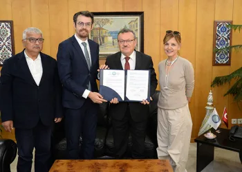 Bursa’da tıp öğrencilerine yeni burs desteği