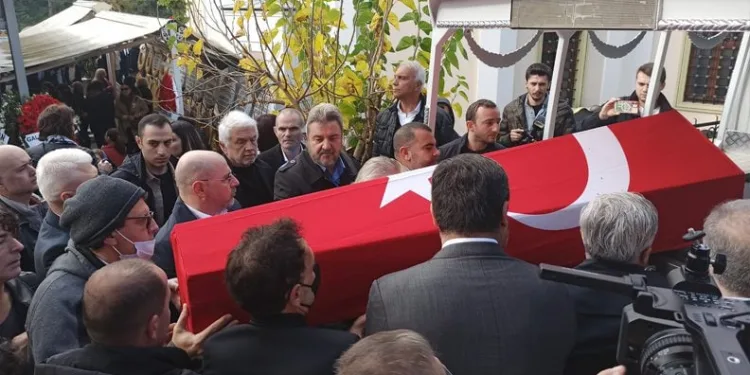 Hıncal Uluç son yolculuğuna uğurlandı